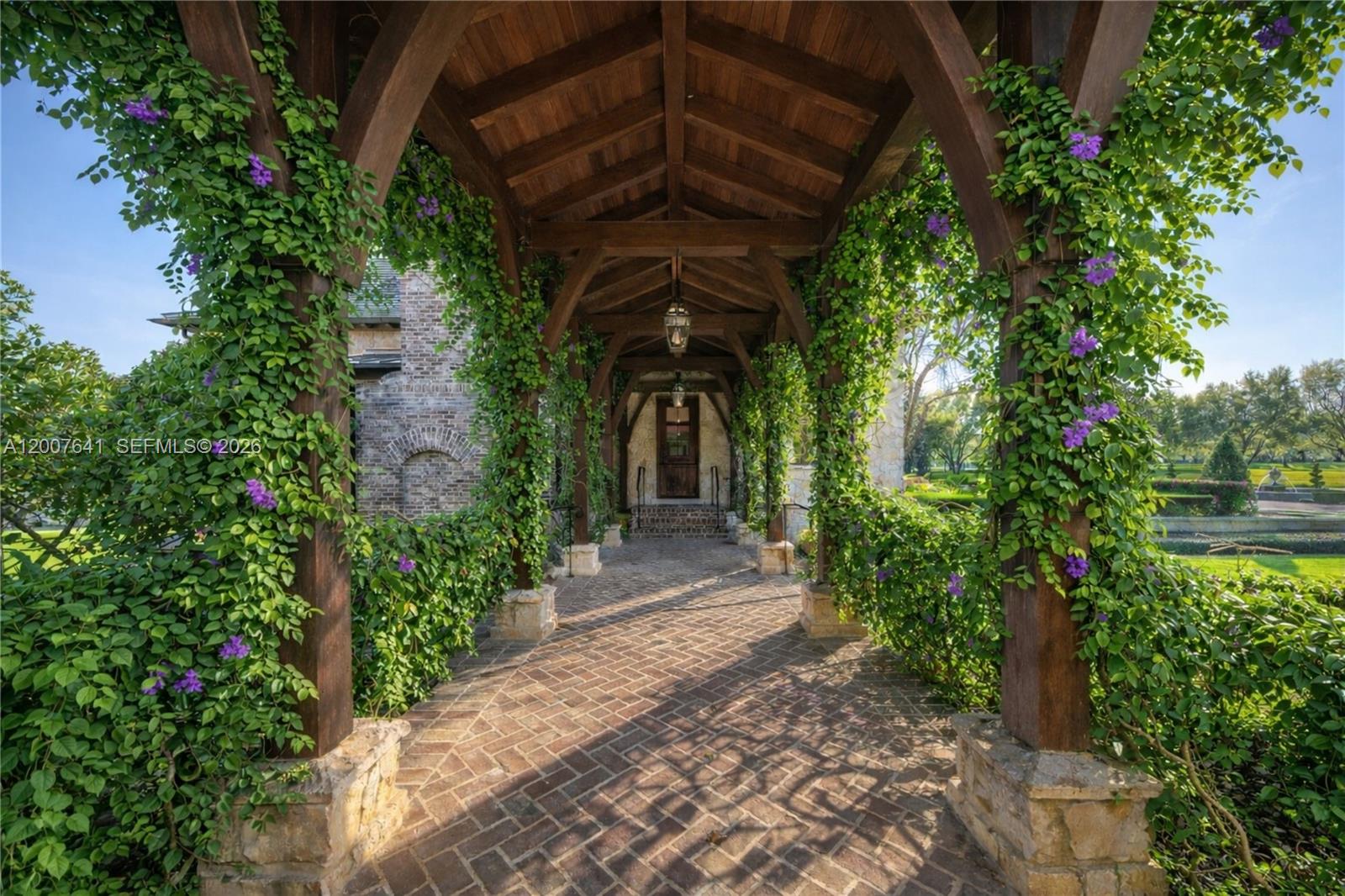 12321 Fort King Hwy Tampa, FL 33592