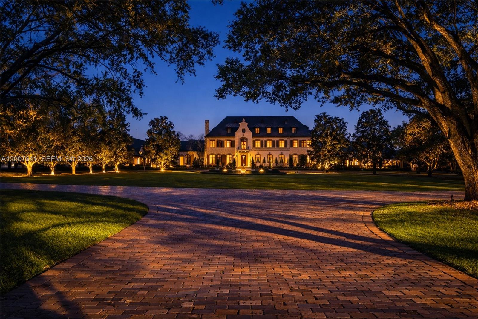 12321 Fort King Hwy Tampa, FL 33592