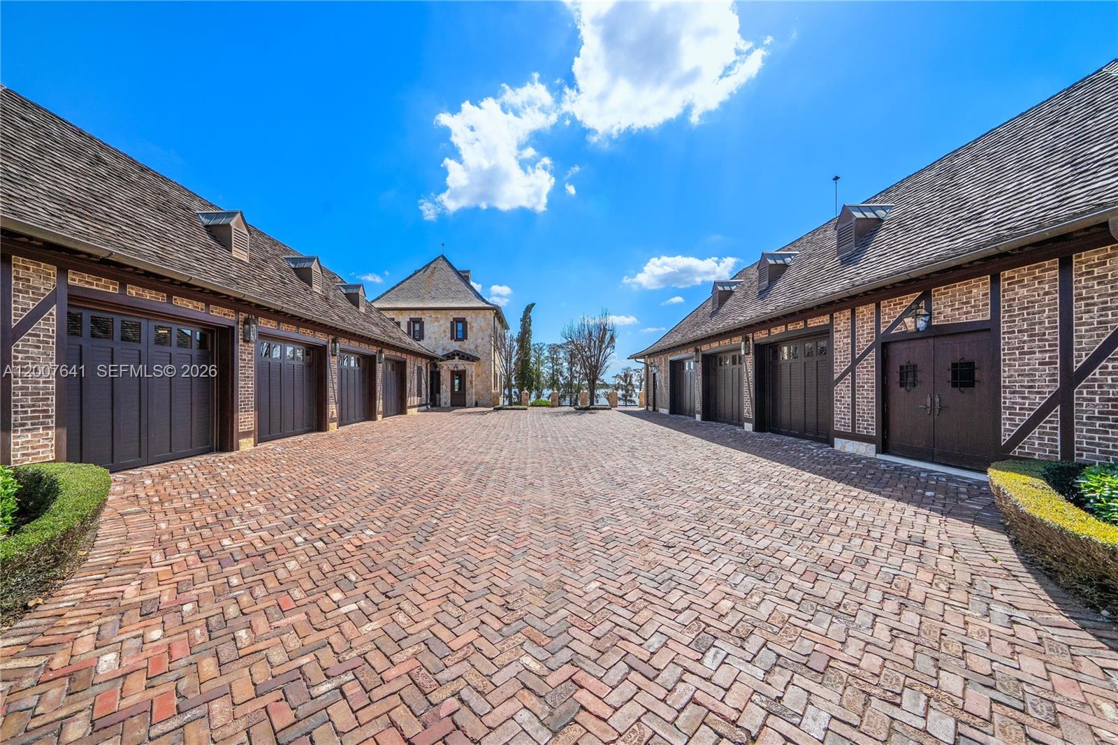 12321 Fort King Hwy Tampa, FL 33592