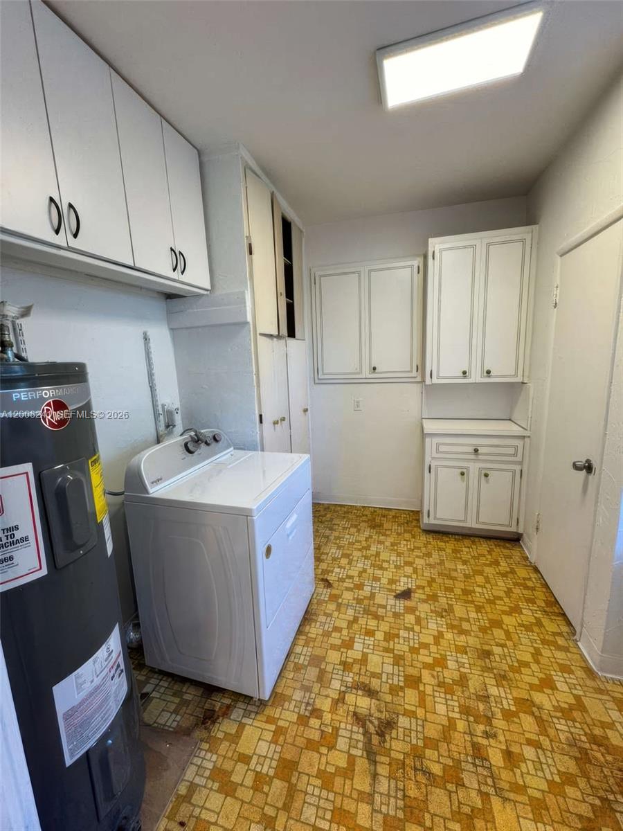 4582 Royal Palm Ave Miami Beach, FL 33140