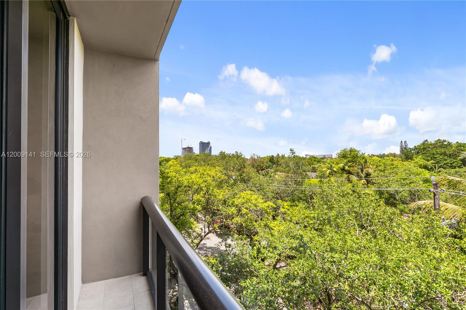 3034 Oak Ave #LPH3 Coconut Grove, FL 33133
