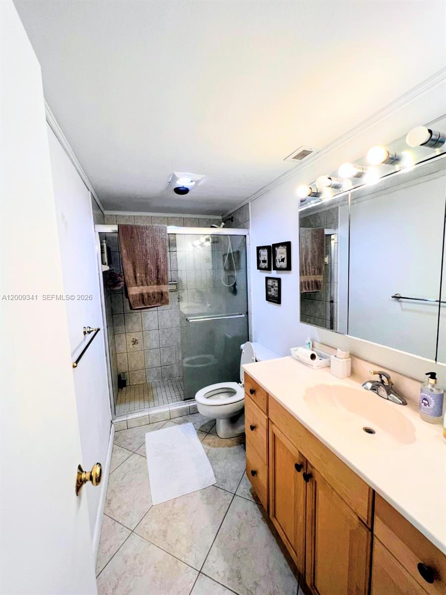 image Arlen House Condo27