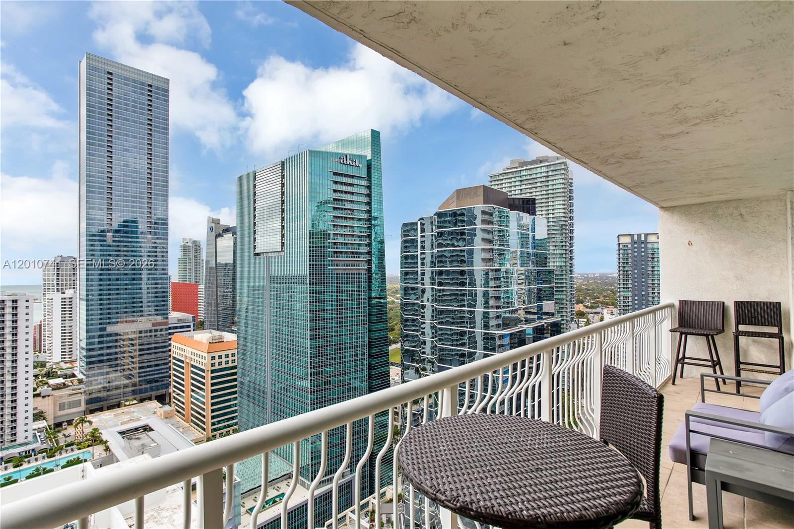 1200 Brickell Bay Dr #3515