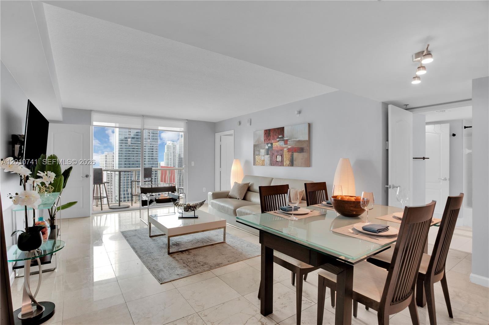 image The Club at Brickell Bay1
