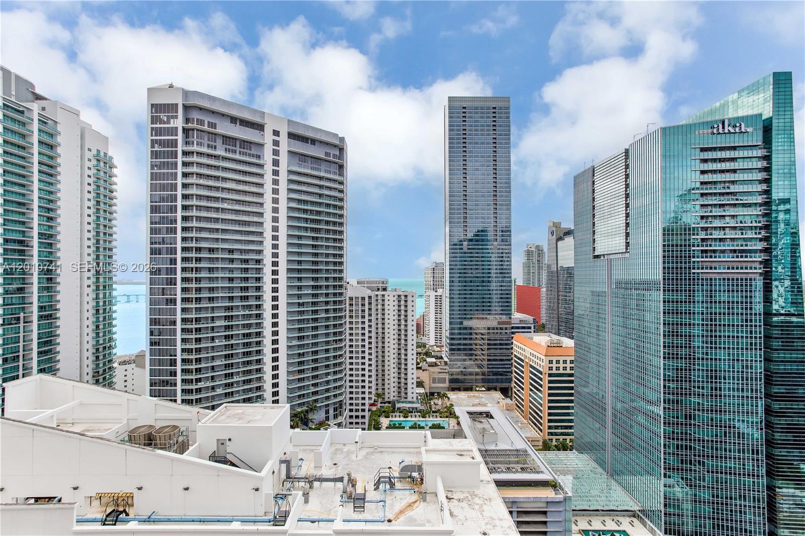 image The Club at Brickell Bay23
