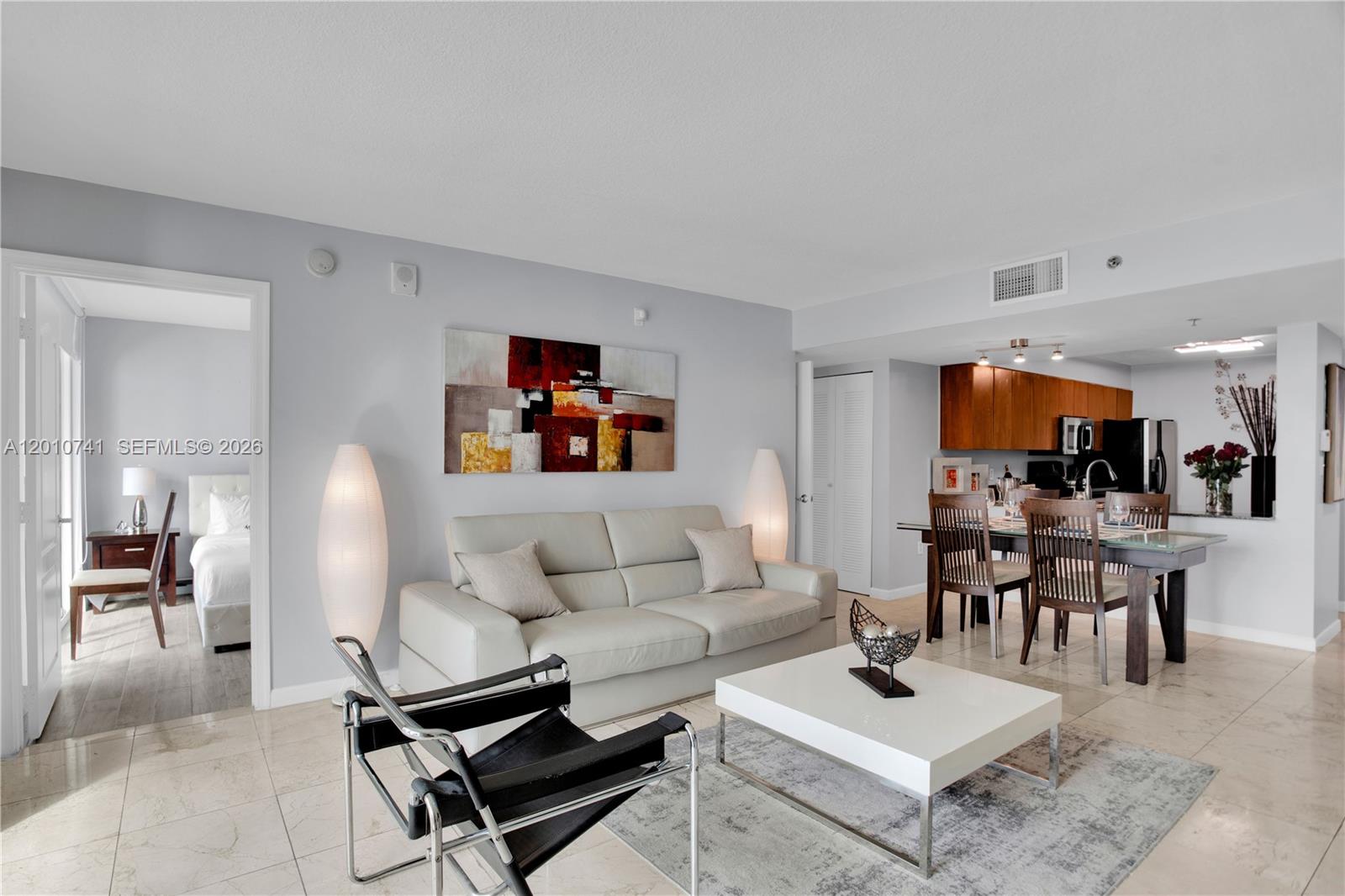 image The Club at Brickell Bay4