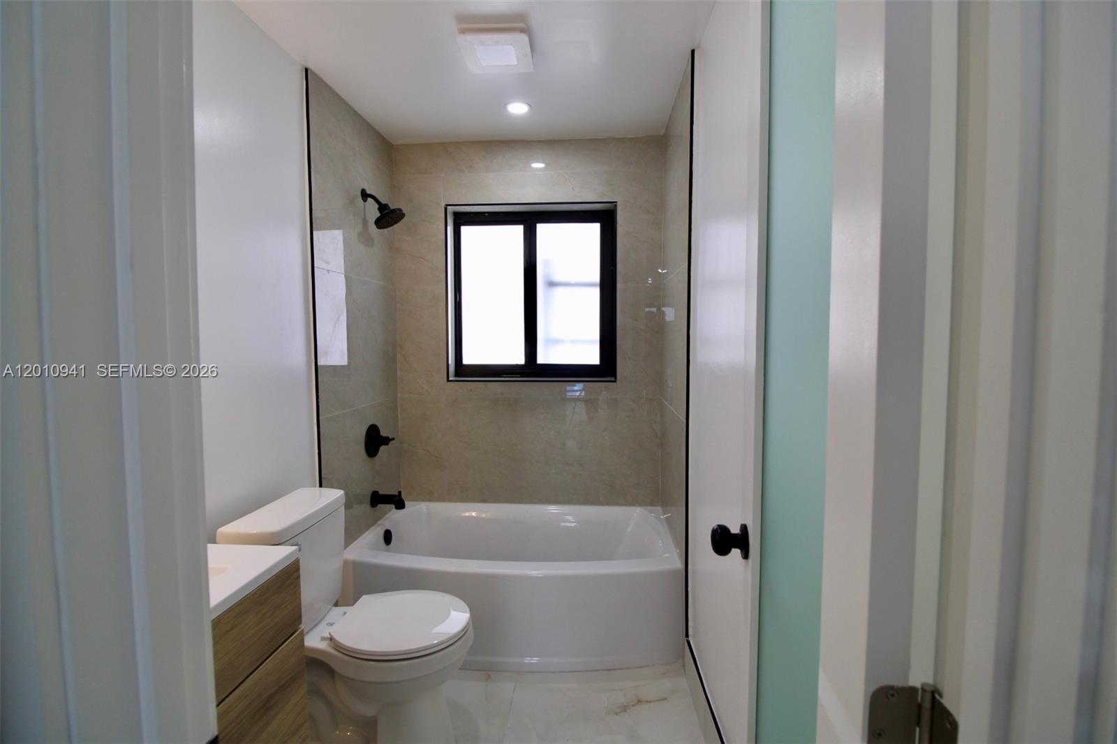 1511 NE 31st Ct Pompano Beach, FL 33064