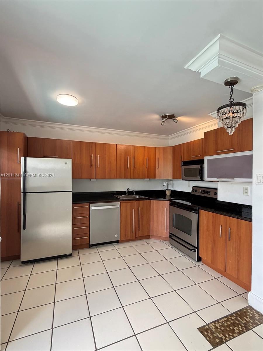 820 Salzedo St #202
