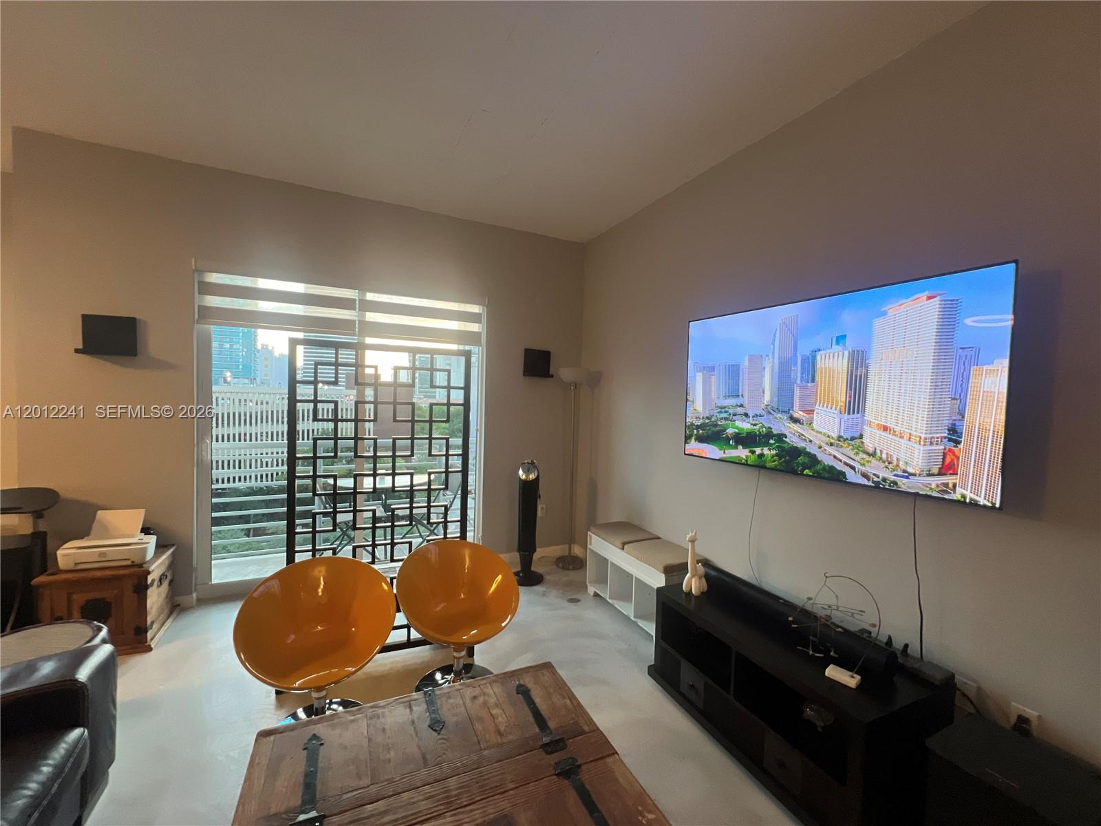 image Loft Downtown I12