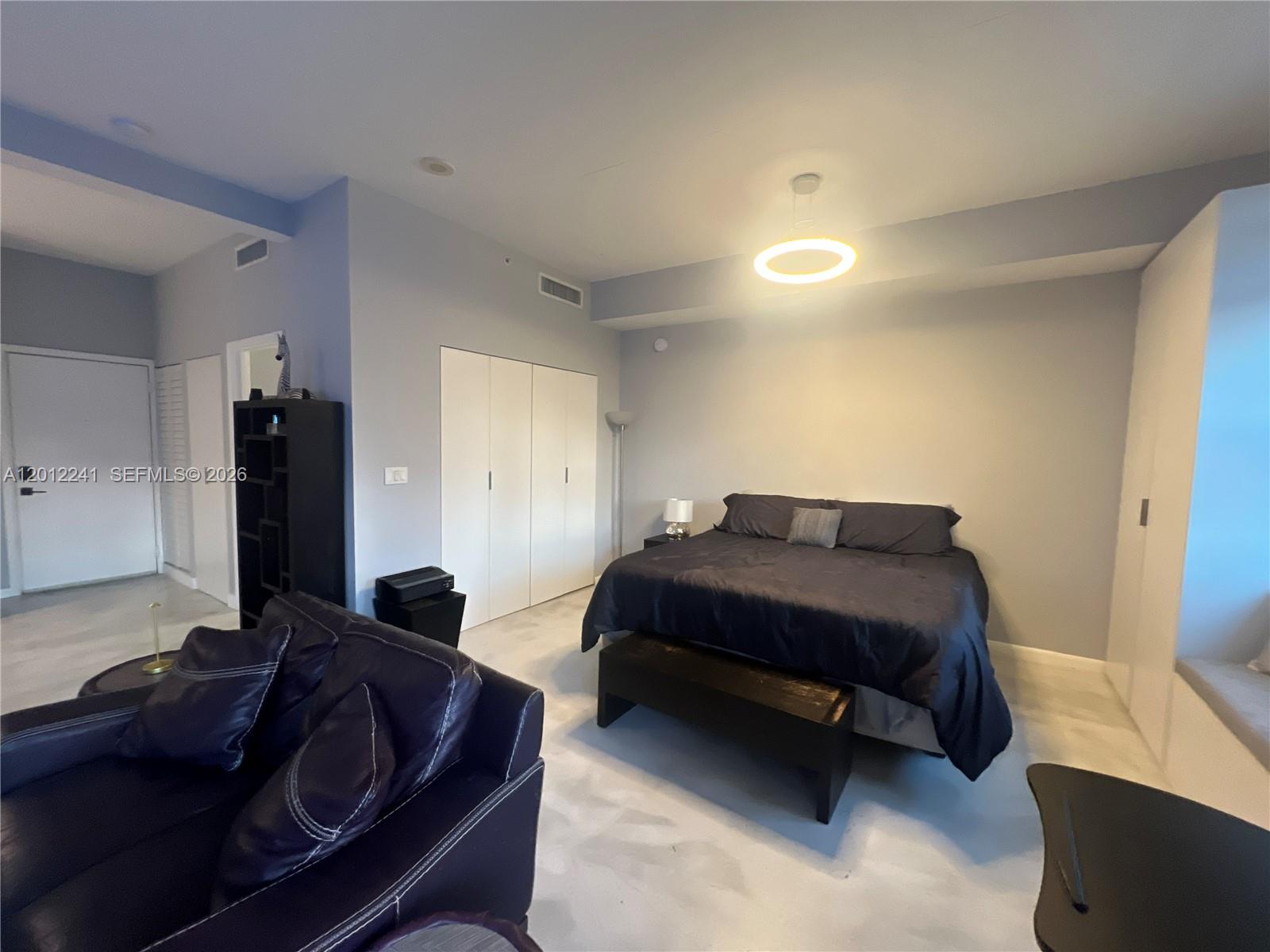 image Loft Downtown I13