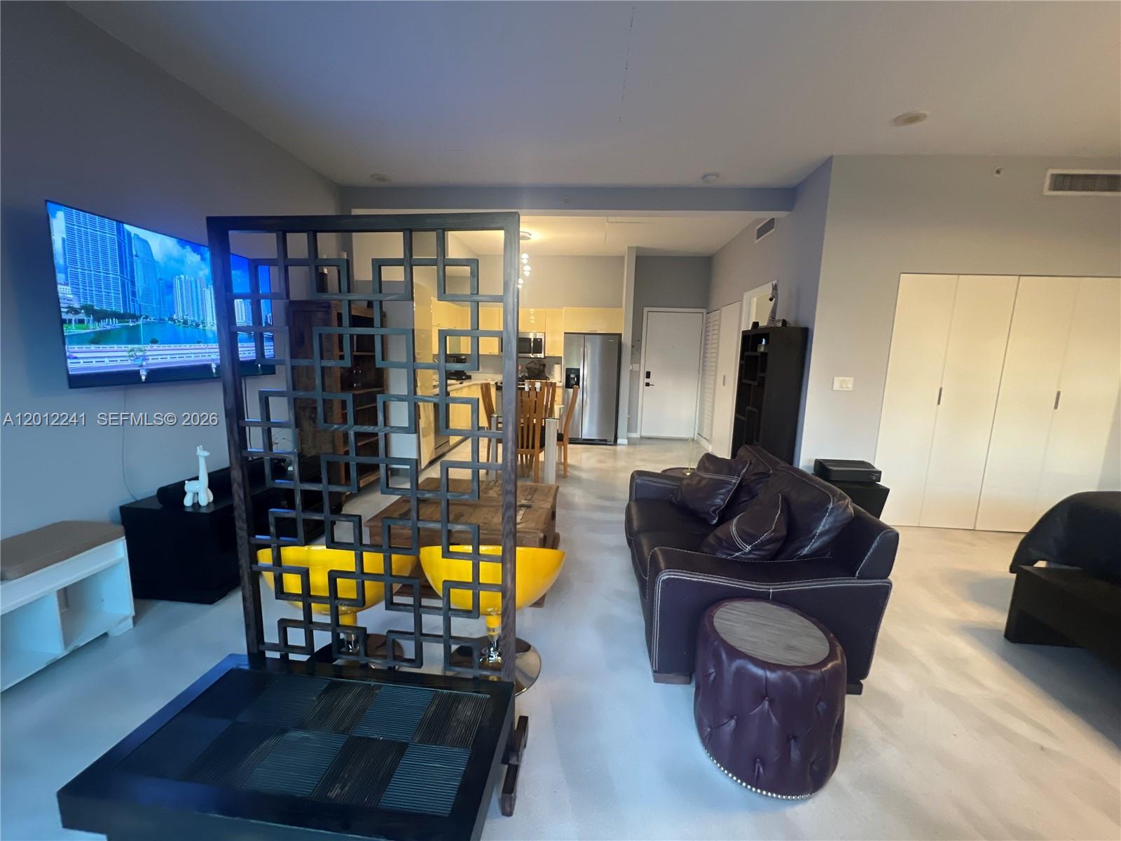 image Loft Downtown I14