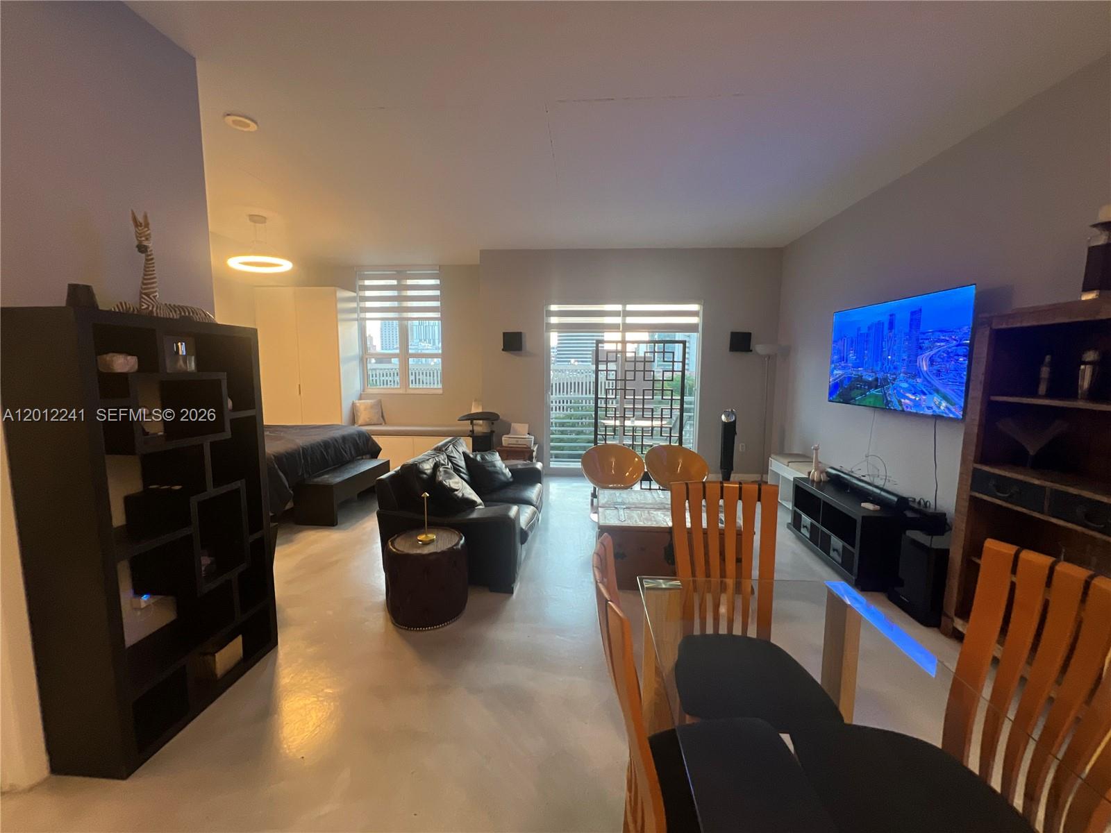 image Loft Downtown I26