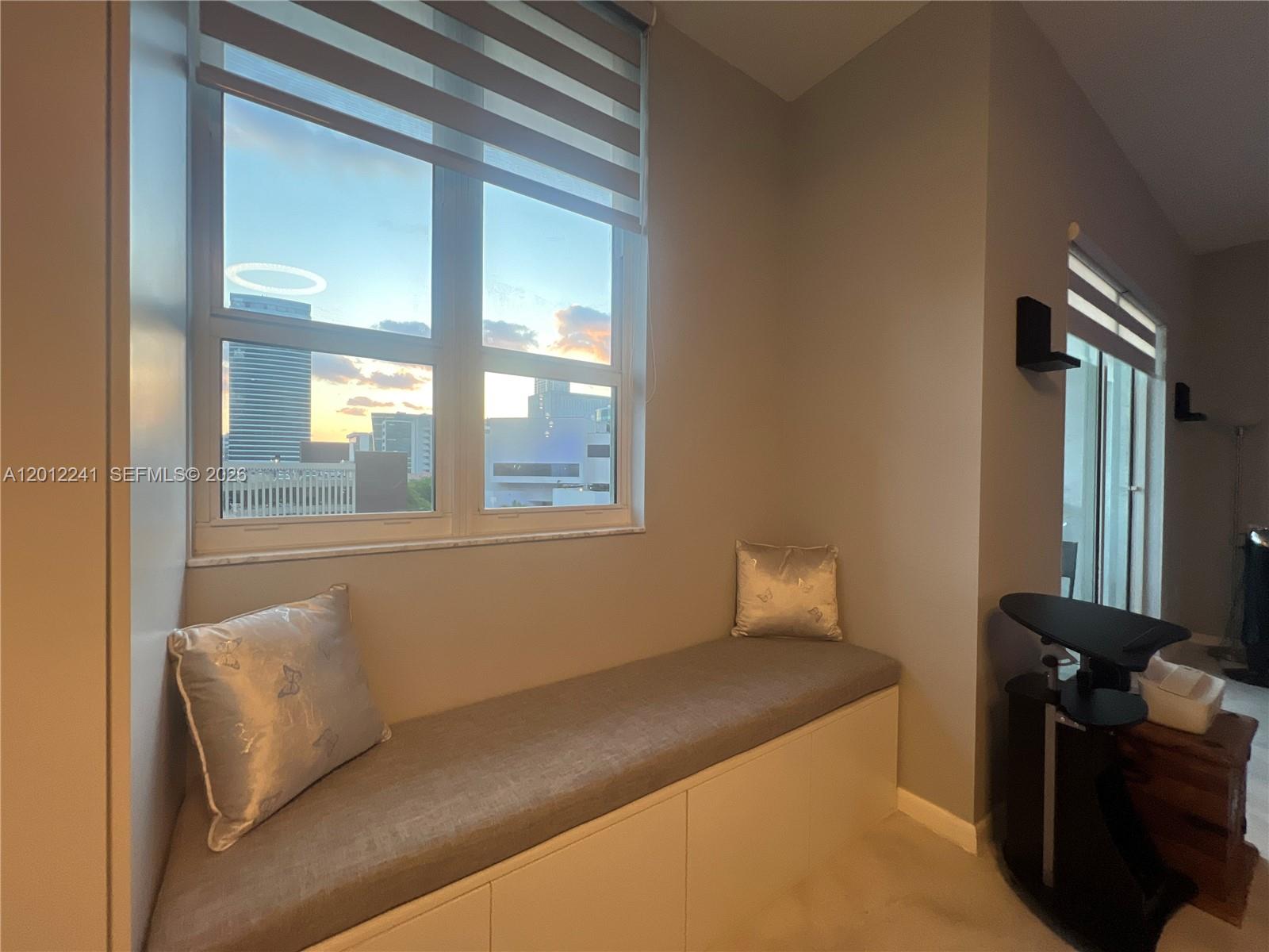 image Loft Downtown I4