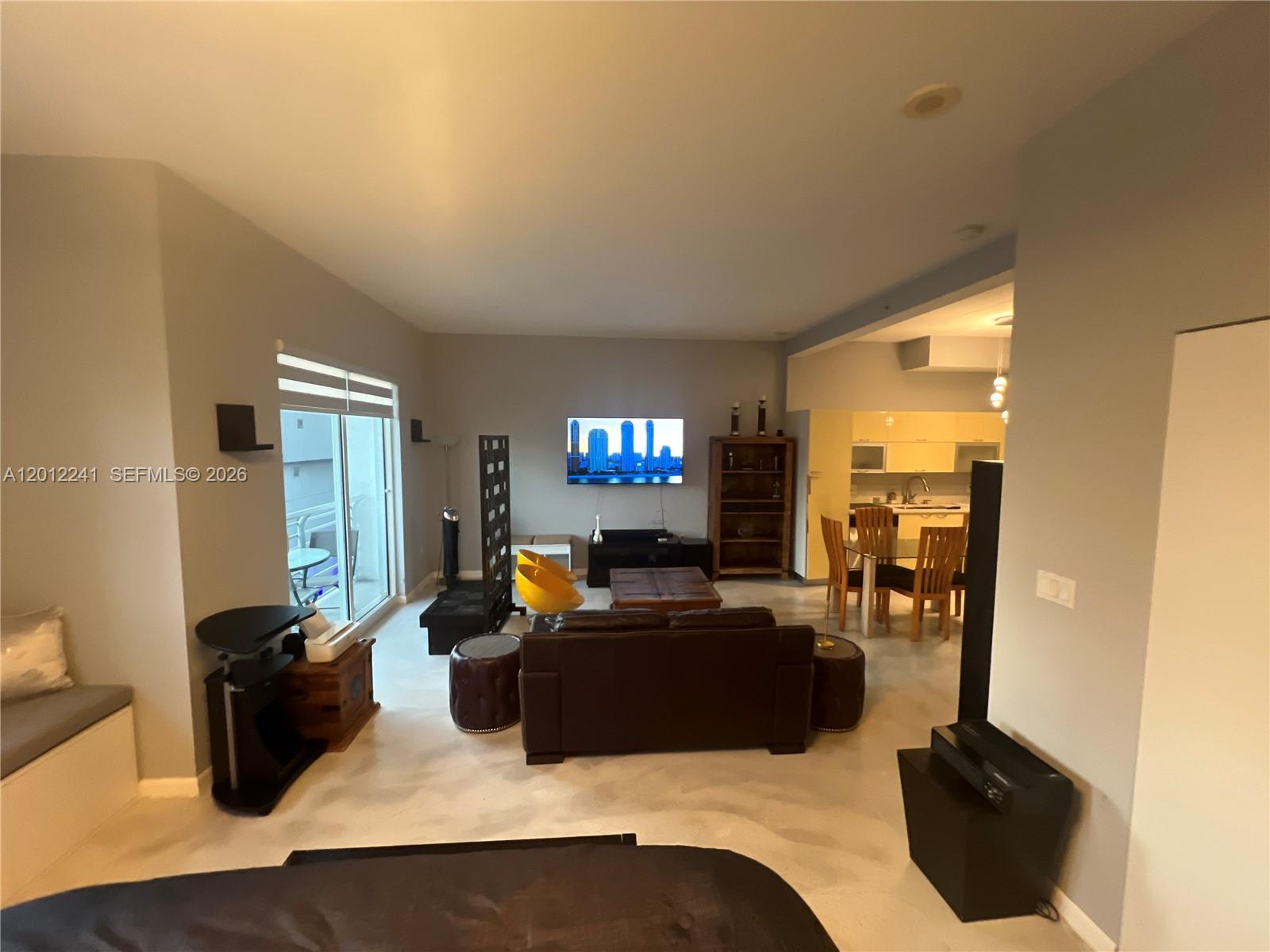 image Loft Downtown I8