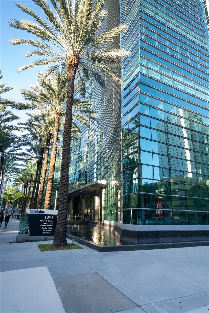 1395 Brickell Ave #3012 Miami, FL 33131