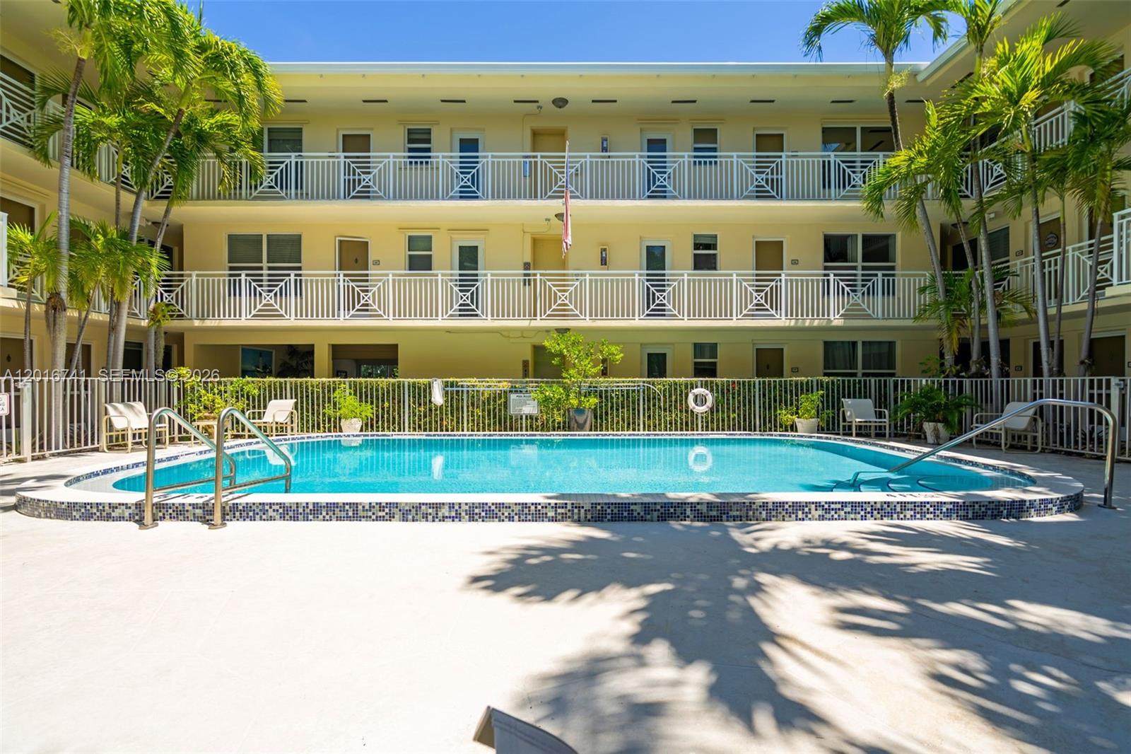 255 Sunrise Dr Key Biscayne, FL 33149