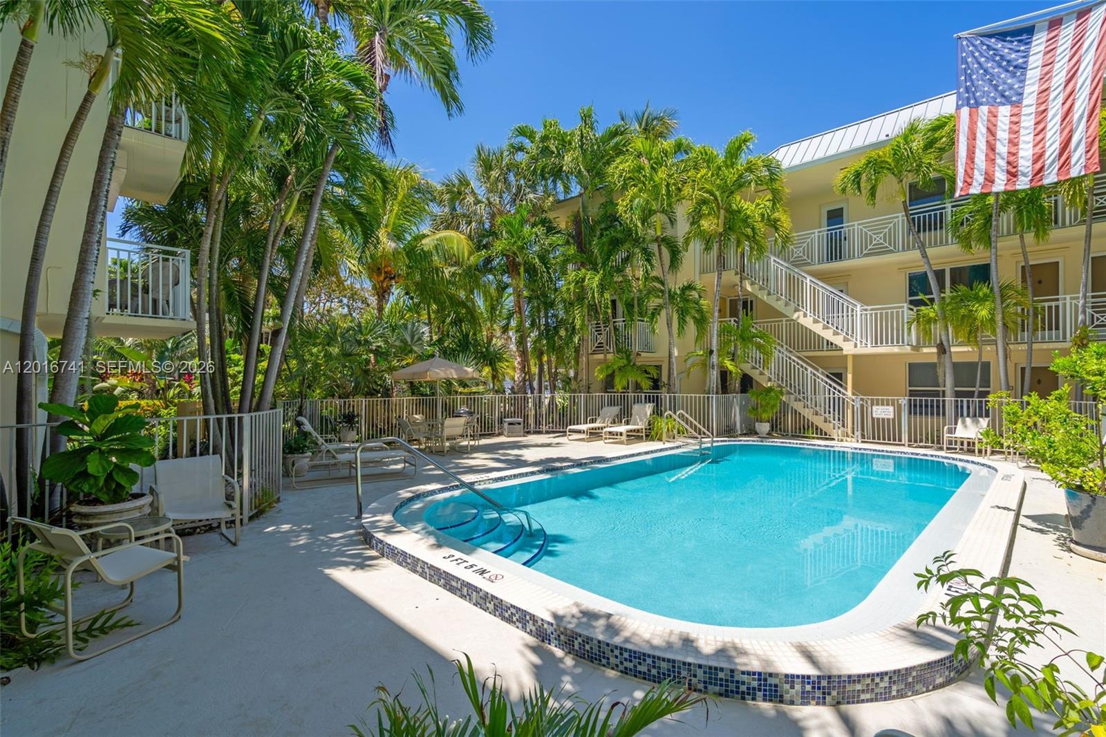 255 Sunrise Dr Key Biscayne, FL 33149