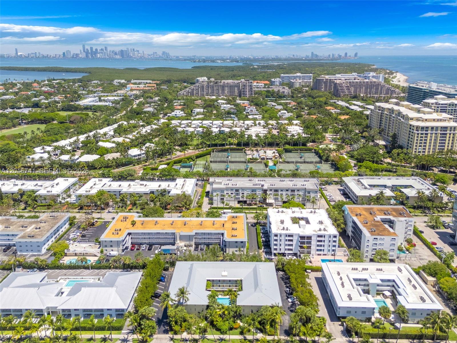 255 Sunrise Dr Key Biscayne, FL 33149