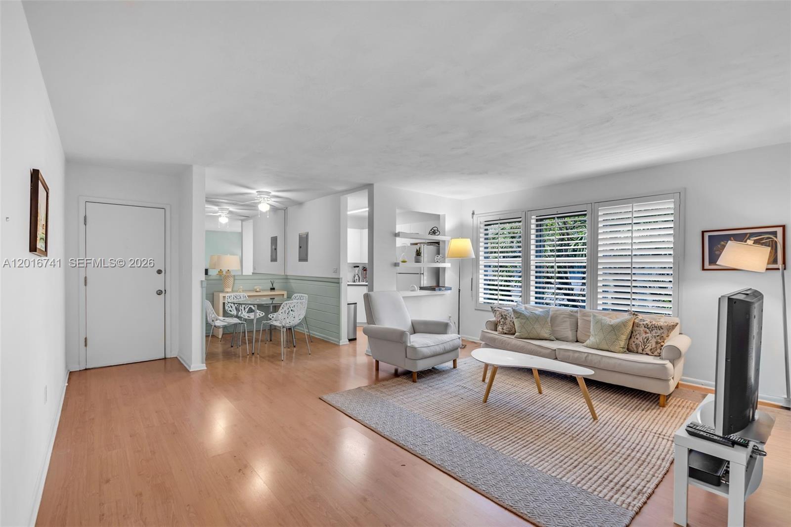 255 Sunrise Dr Key Biscayne, FL 33149