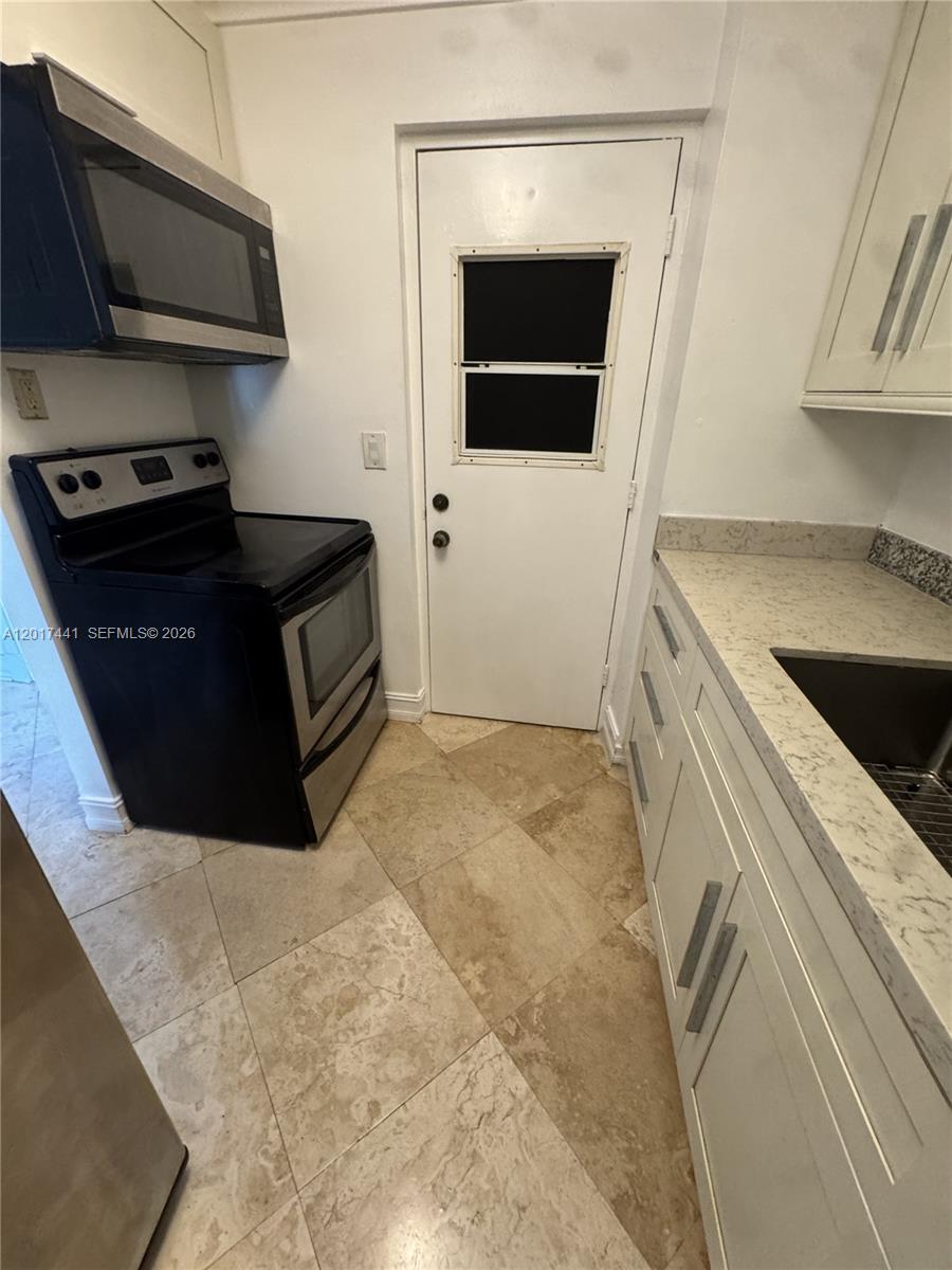 1407 NE 56th #316