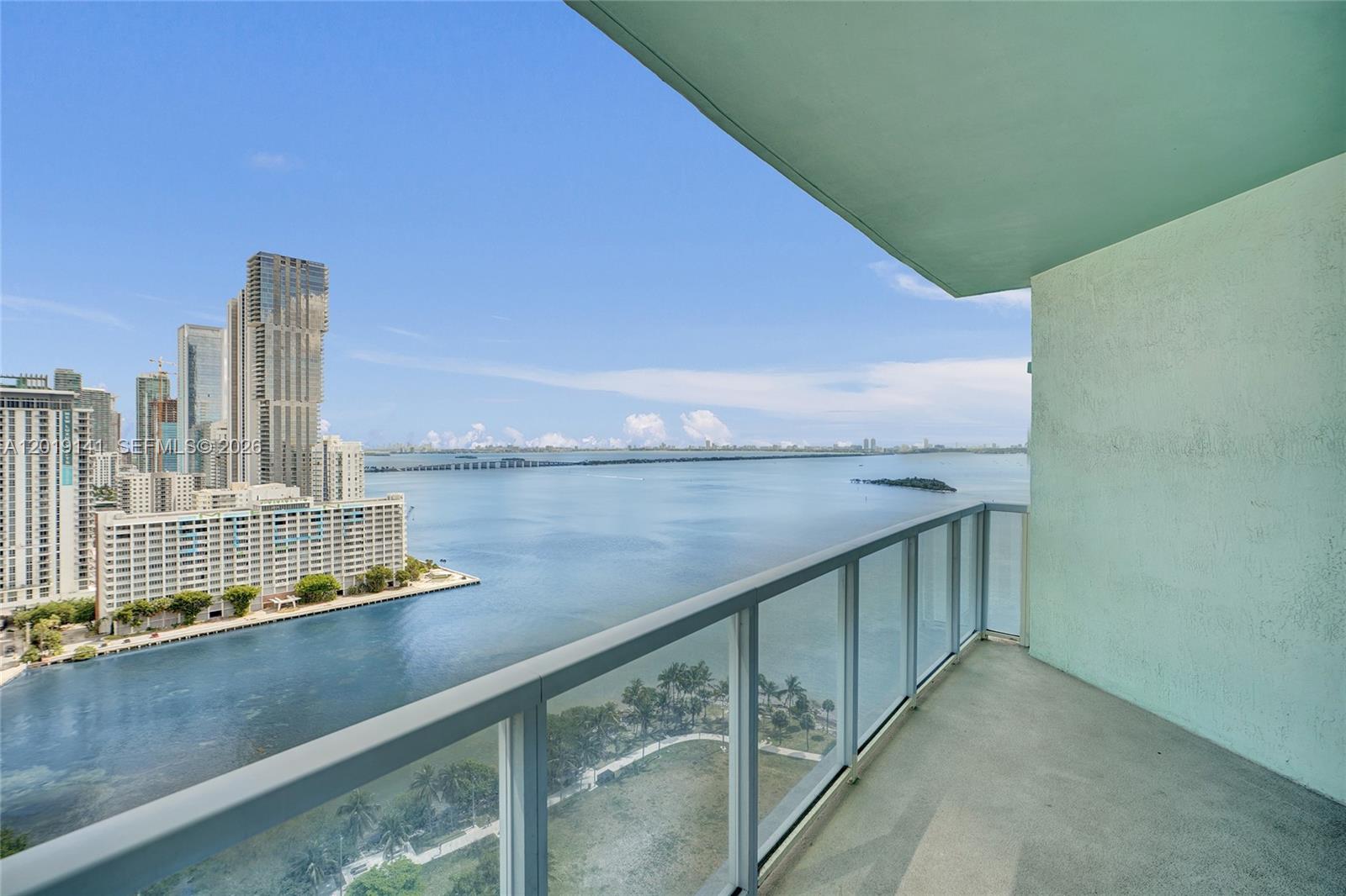 1900 N Bayshore Dr #2204 Miami, FL 33132