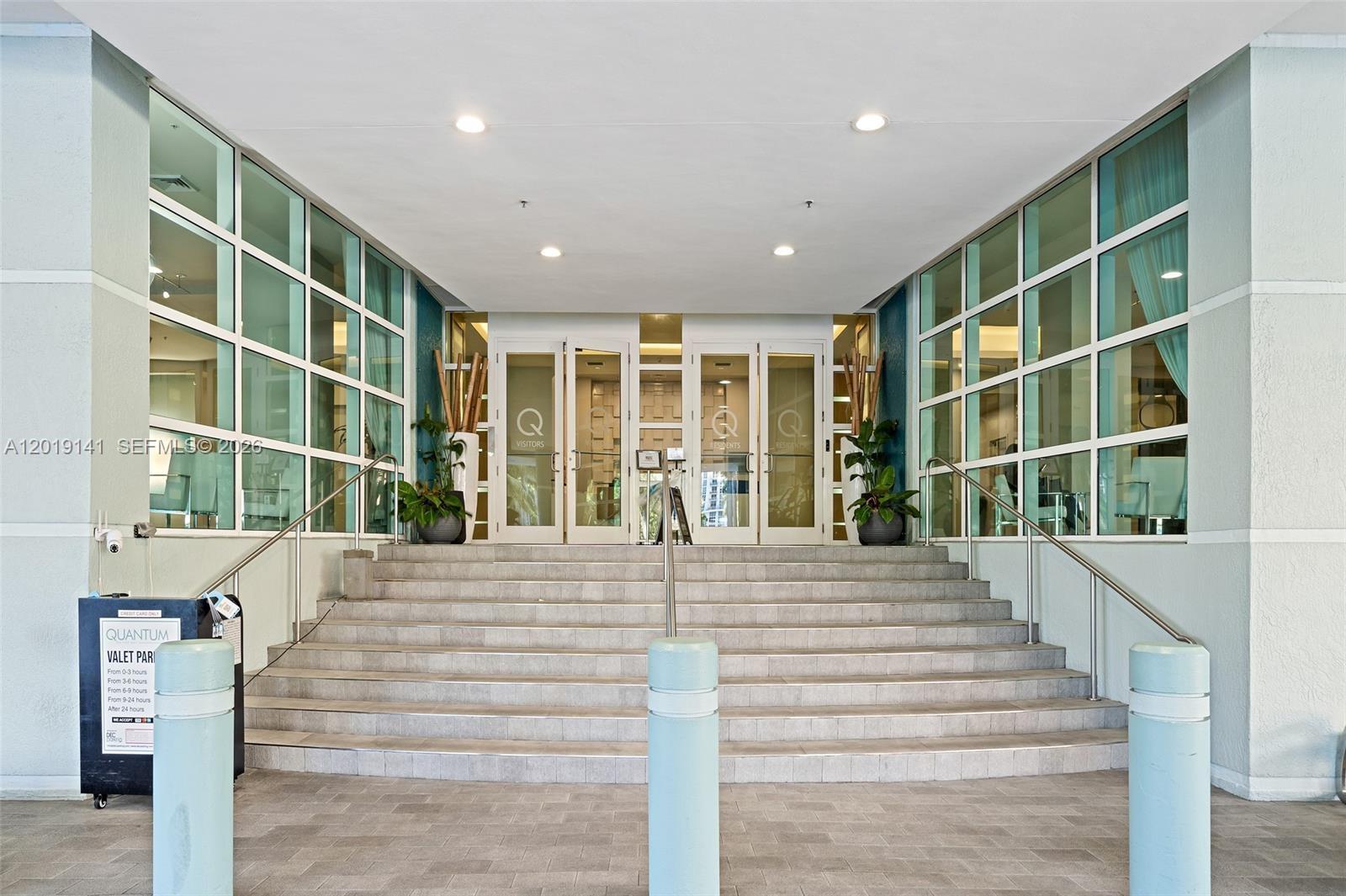 1900 N Bayshore Dr #2204 Miami, FL 33132