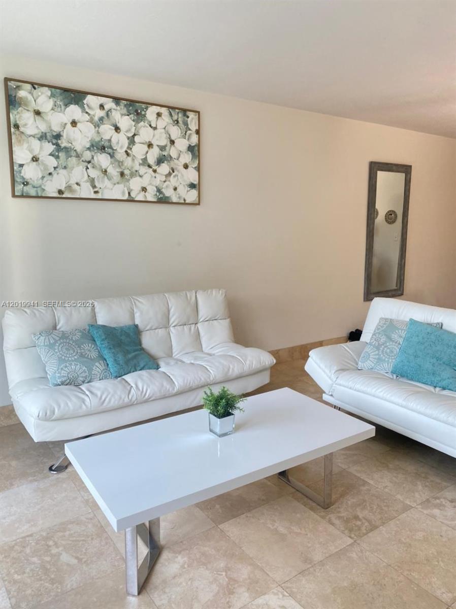 3801 S Ocean Dr #2Q Hollywood, FL 33019