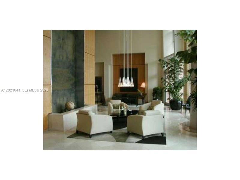 image The Mark on Brickell11