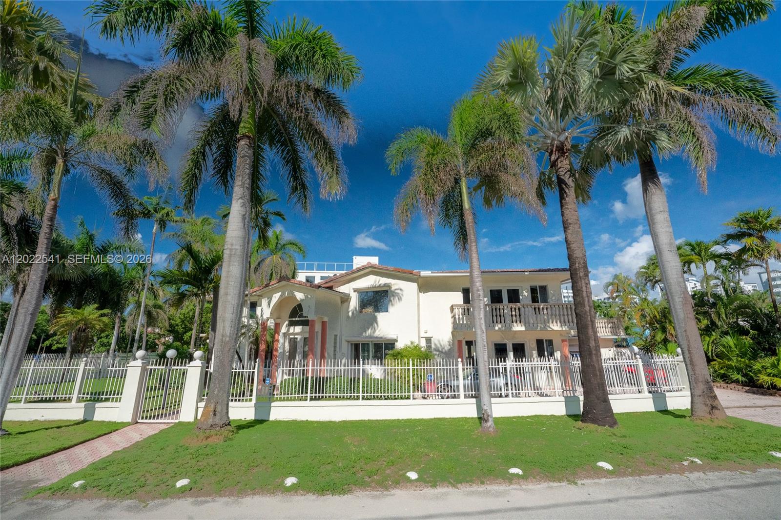 2701 N Atlantic Blvd Fort Lauderdale, FL 33308
