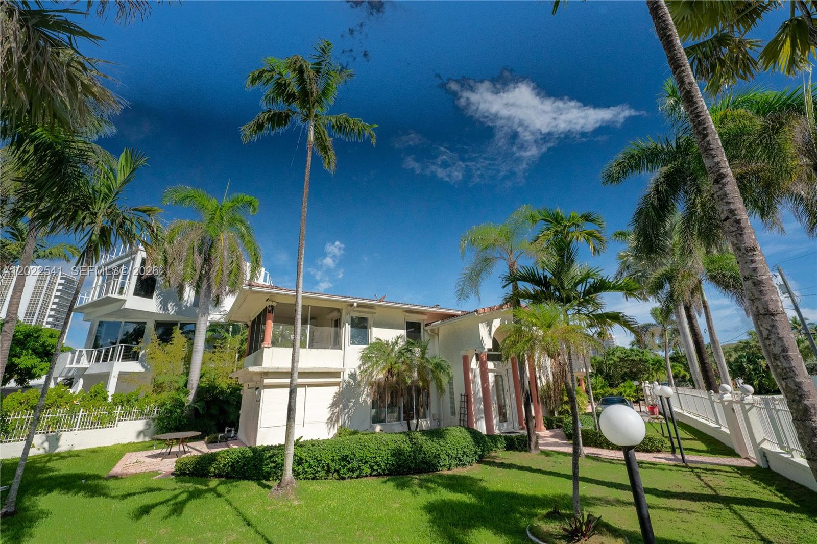 2701 N Atlantic Blvd Fort Lauderdale, FL 33308