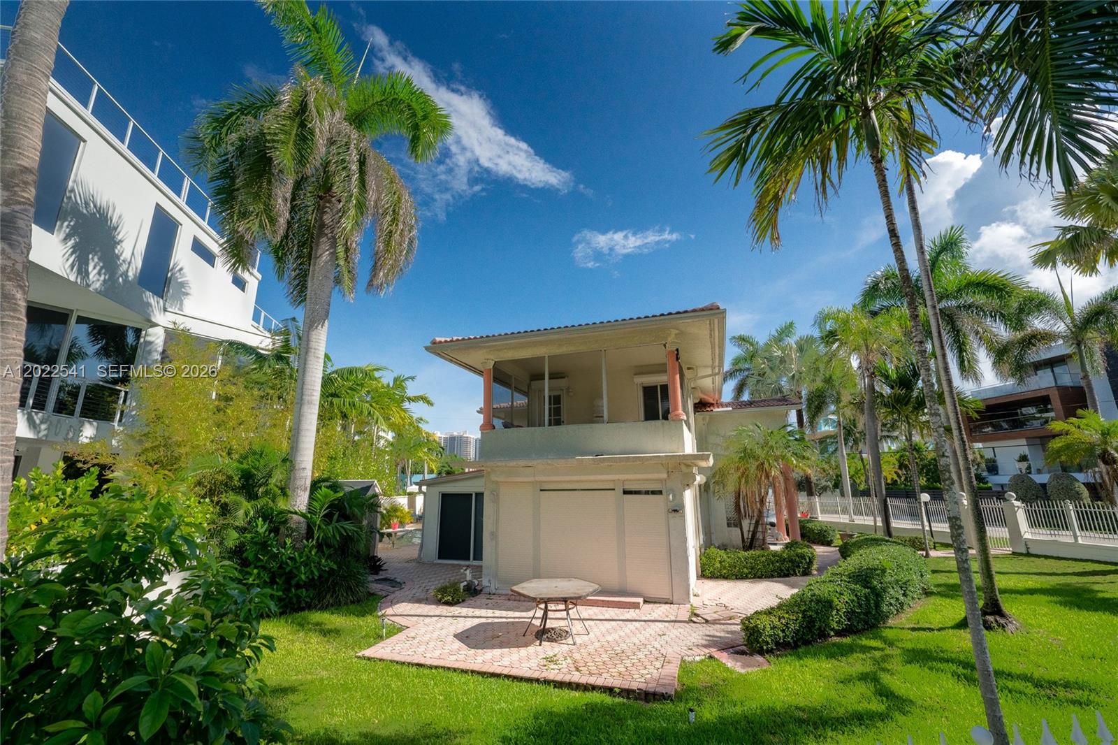 2701 N Atlantic Blvd Fort Lauderdale, FL 33308