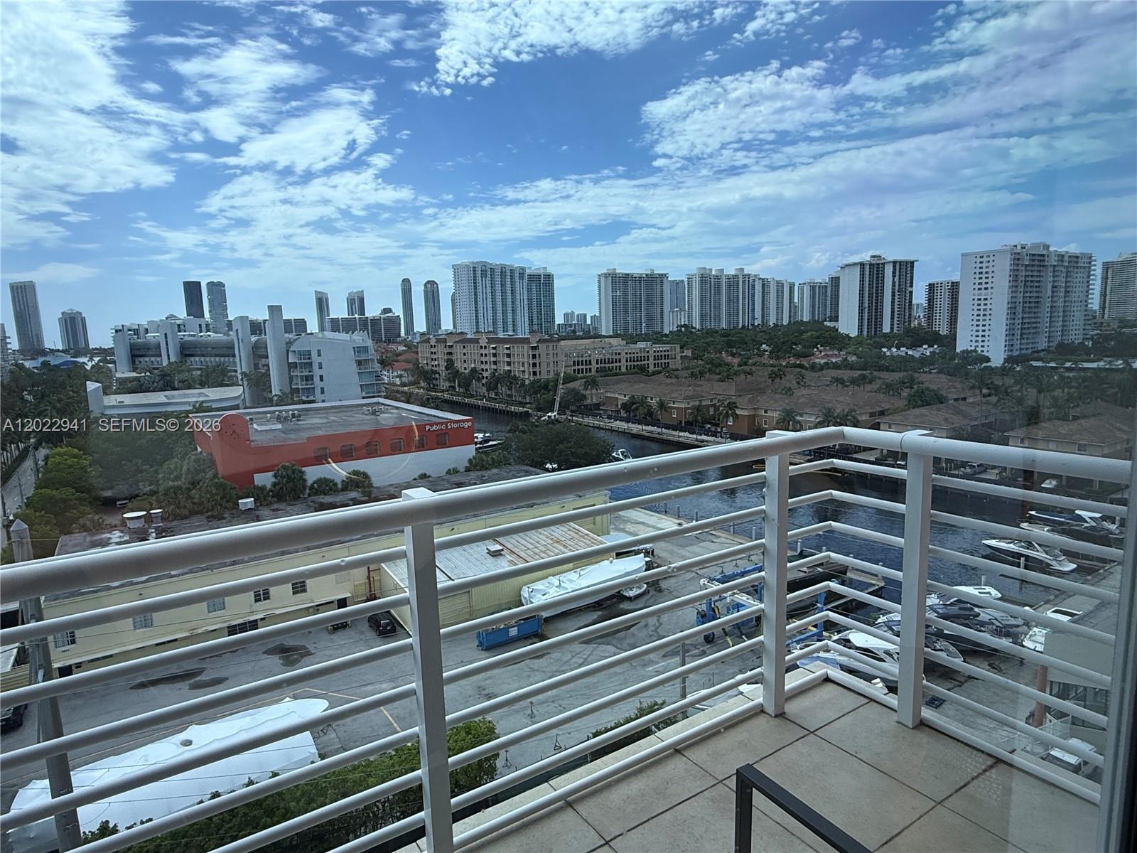 image The Venture at Aventura4