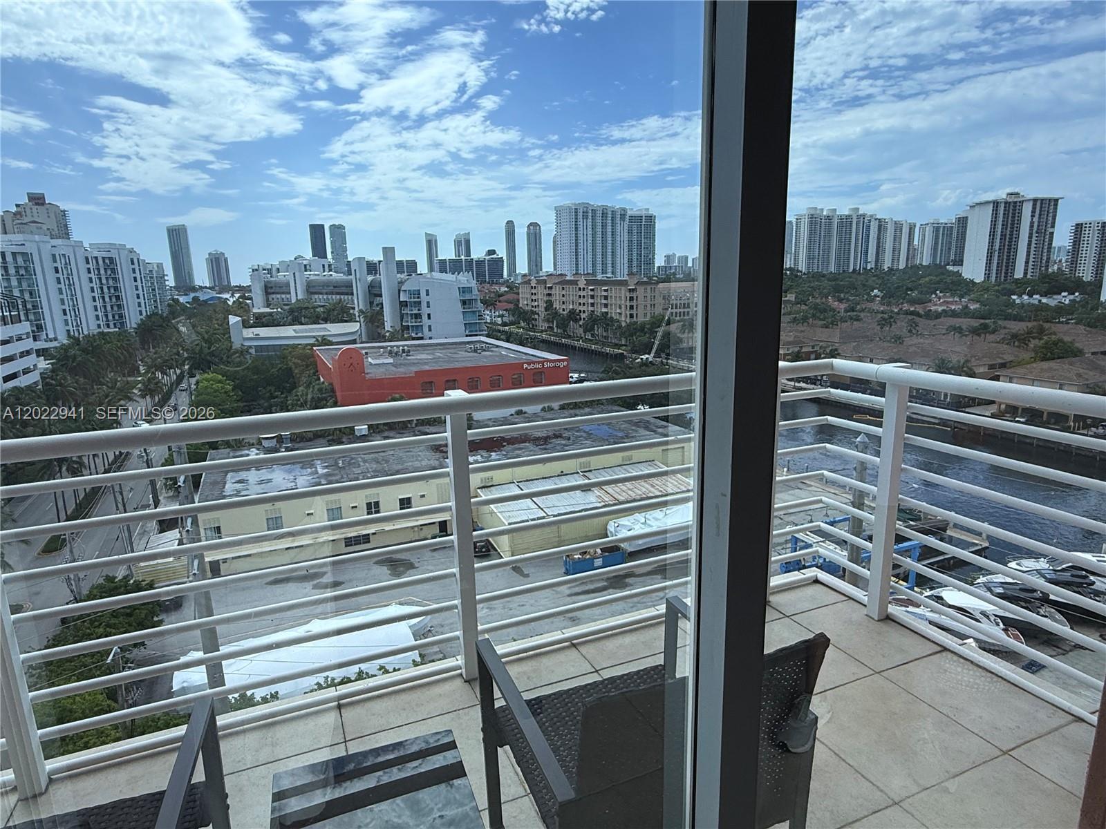 image The Venture at Aventura5