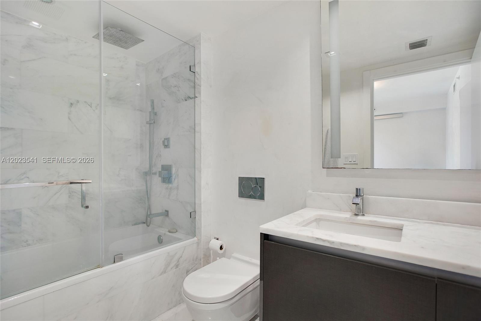 1451 Brickell Ave #1604 Miami, FL 33131