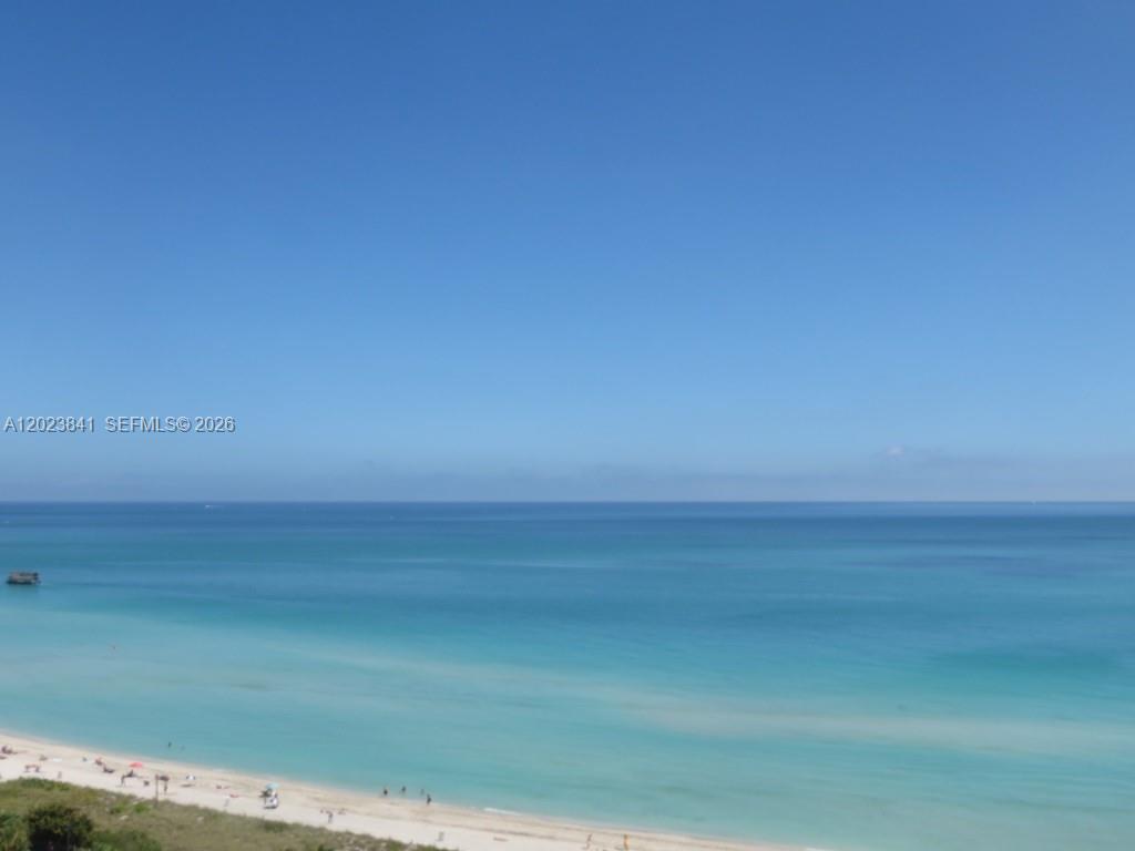 2457 Collins Ave #1602