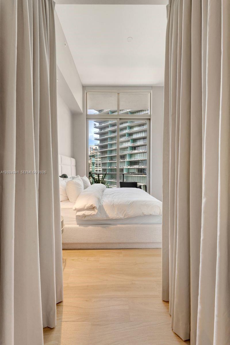 2655 S Bayshore Dr #807 Miami, FL 33133