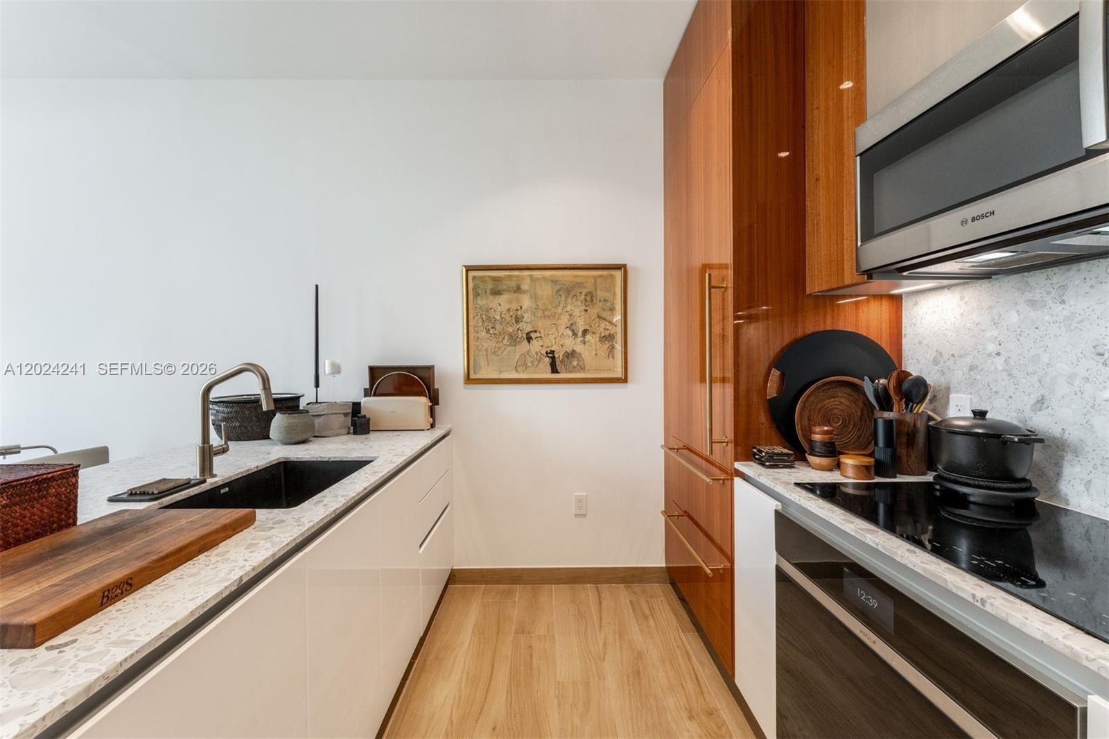 2655 S Bayshore Dr #807 Miami, FL 33133