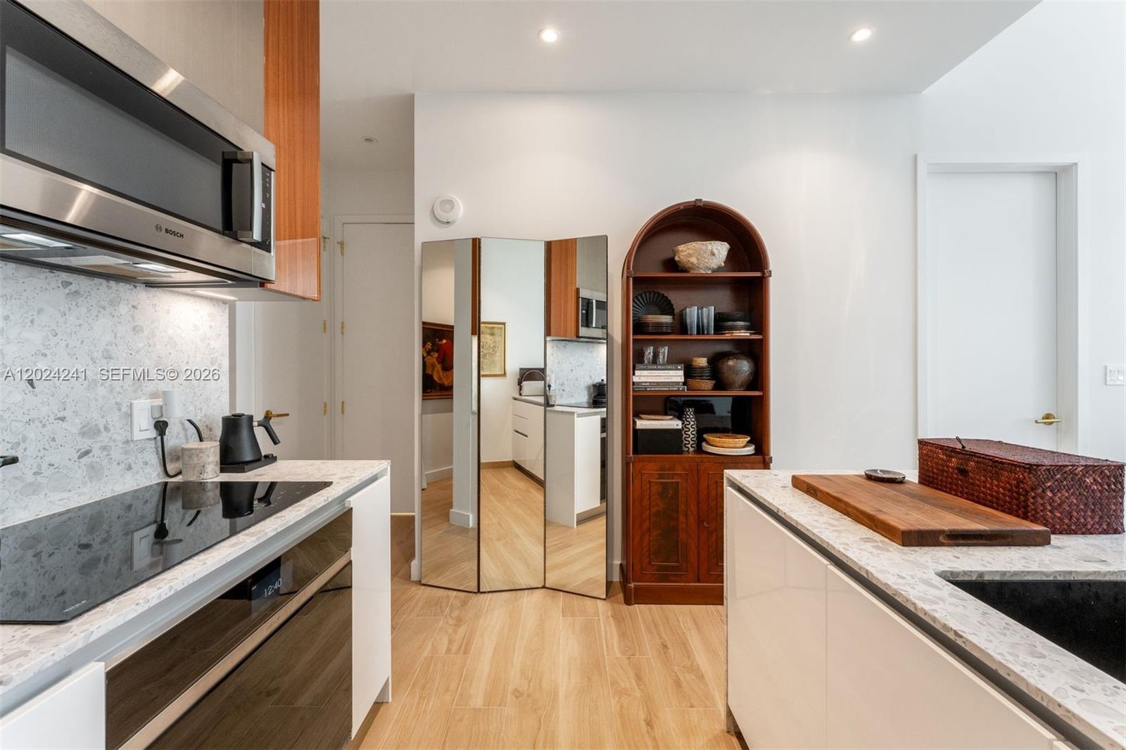 2655 S Bayshore Dr #807 Miami, FL 33133