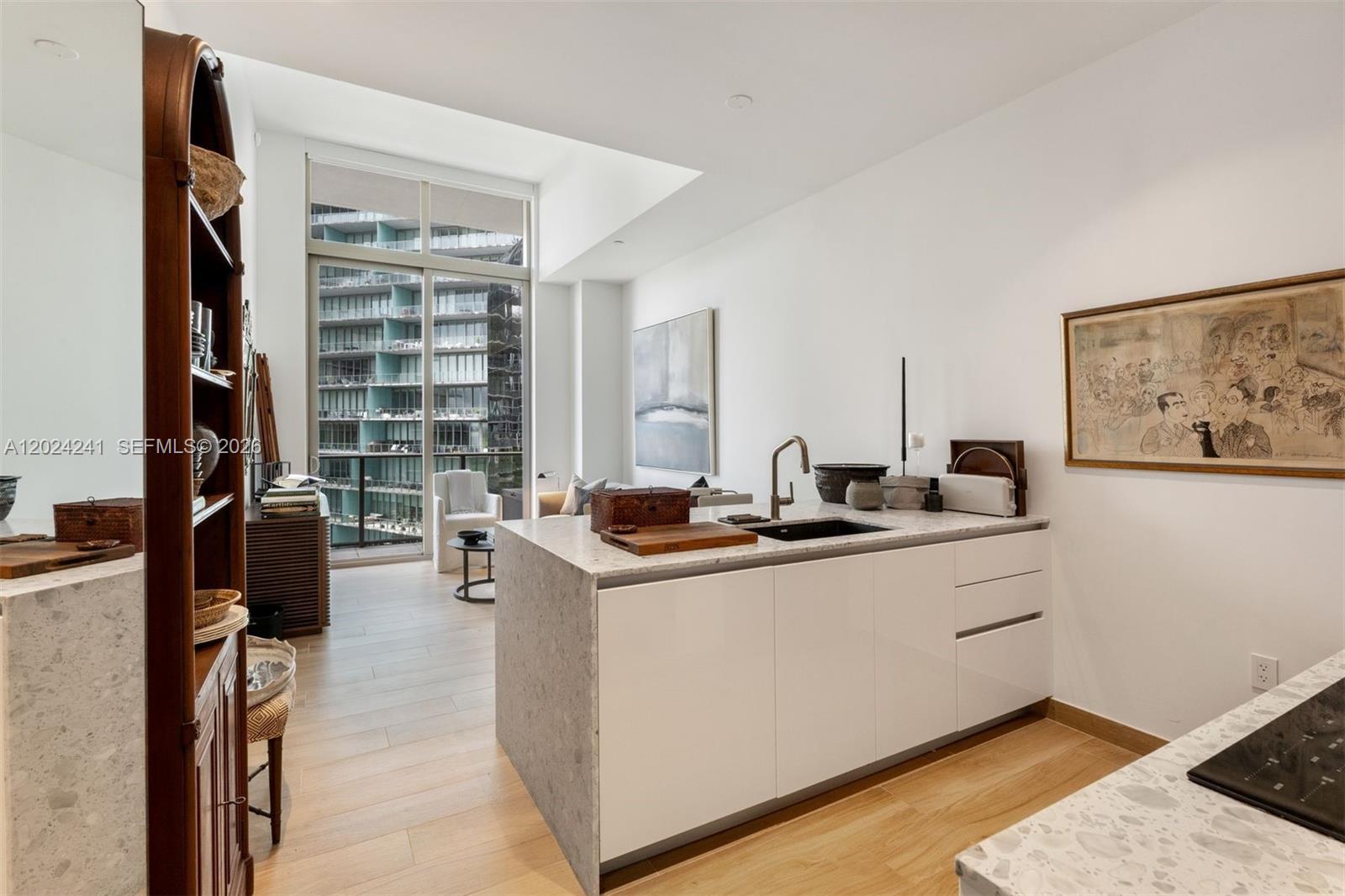 2655 S Bayshore Dr #807 Miami, FL 33133