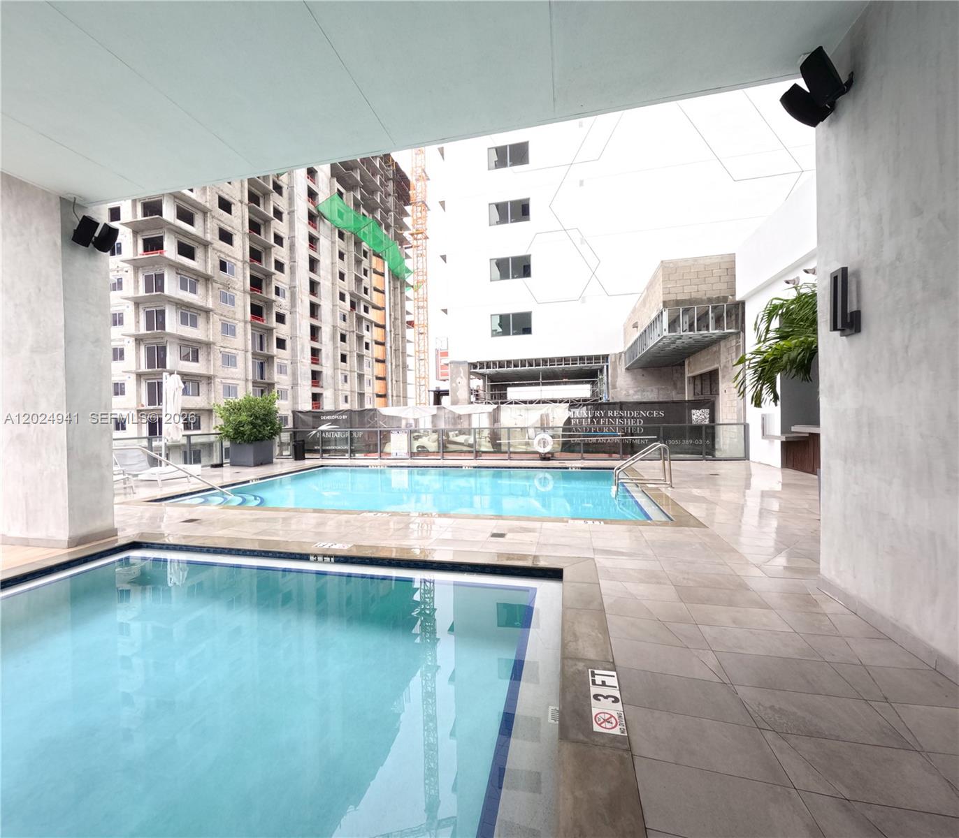 image Smart Brickell III13