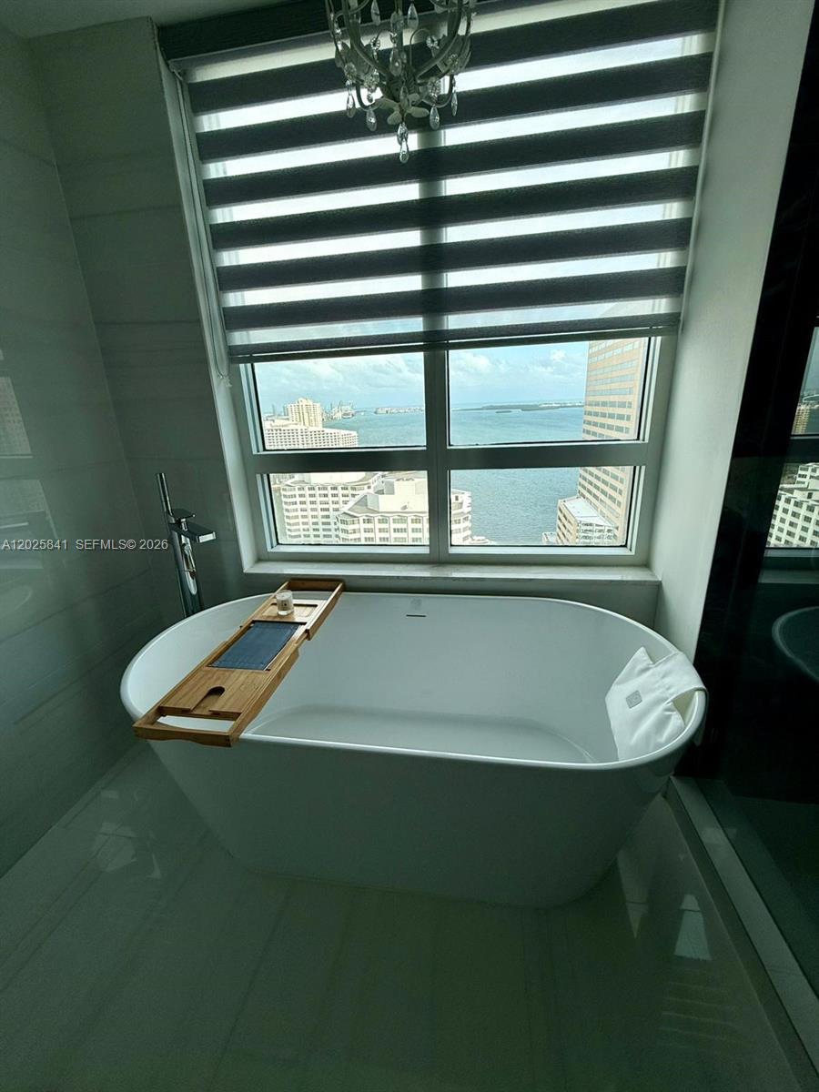 image The Plaza on Brickell West5