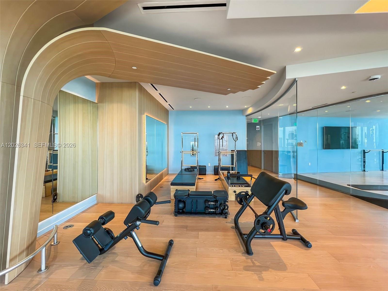1000 Brickell Plz #2111 Miami, FL 33131