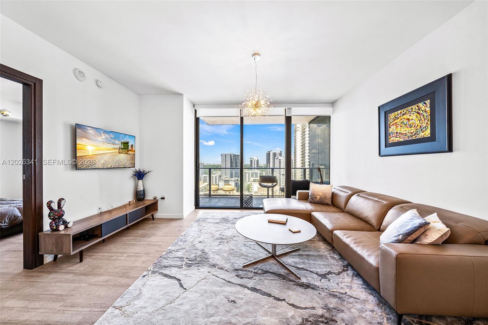 1000 Brickell Plz #2111 Miami, FL 33131