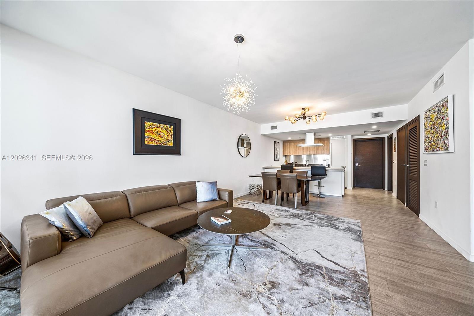 1000 Brickell Plz #2111 Miami, FL 33131