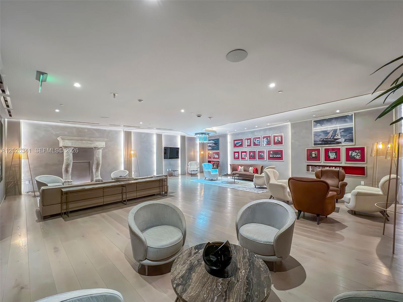 1000 Brickell Plz #2111 Miami, FL 33131