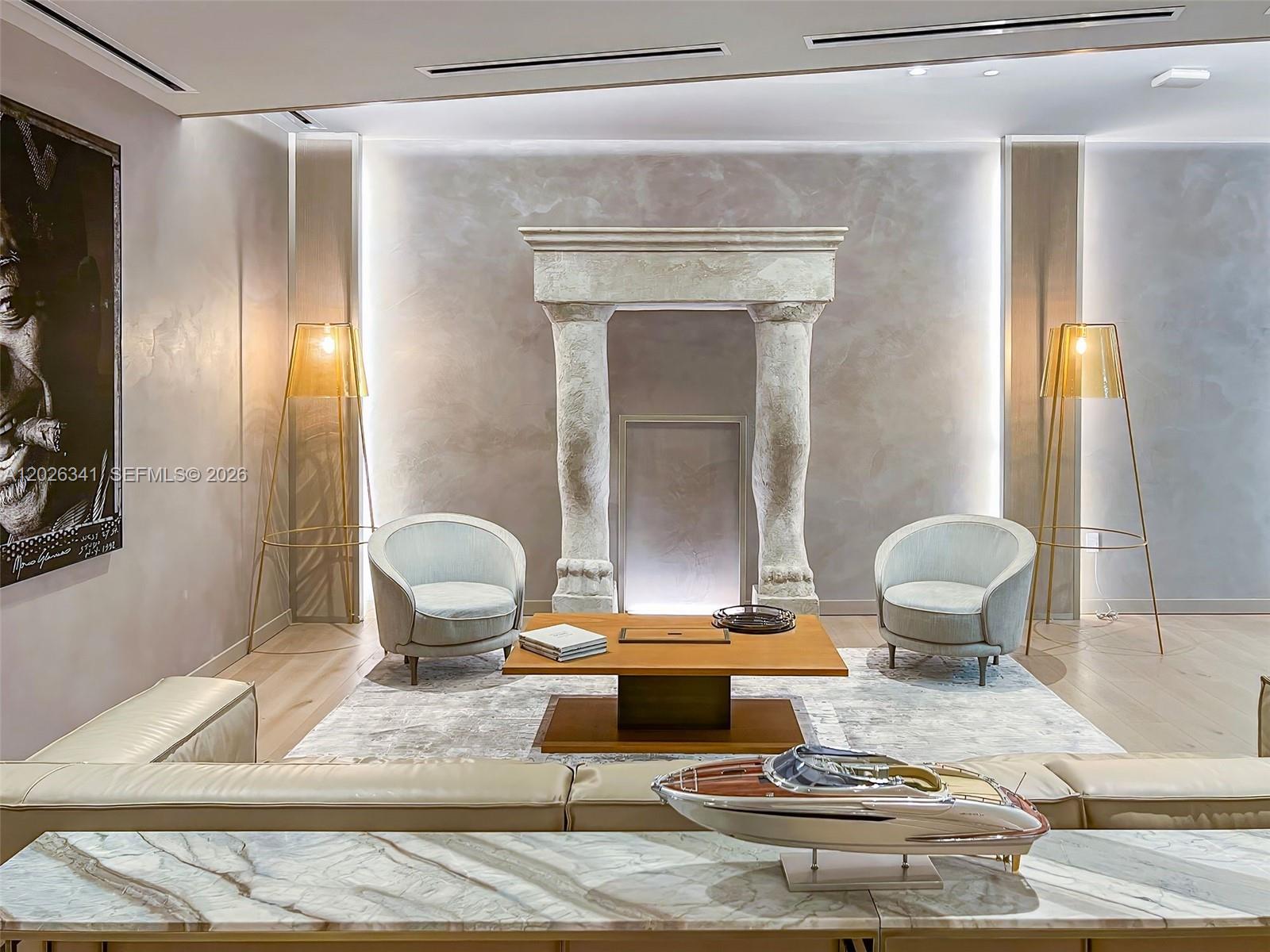 1000 Brickell Plz #2111 Miami, FL 33131