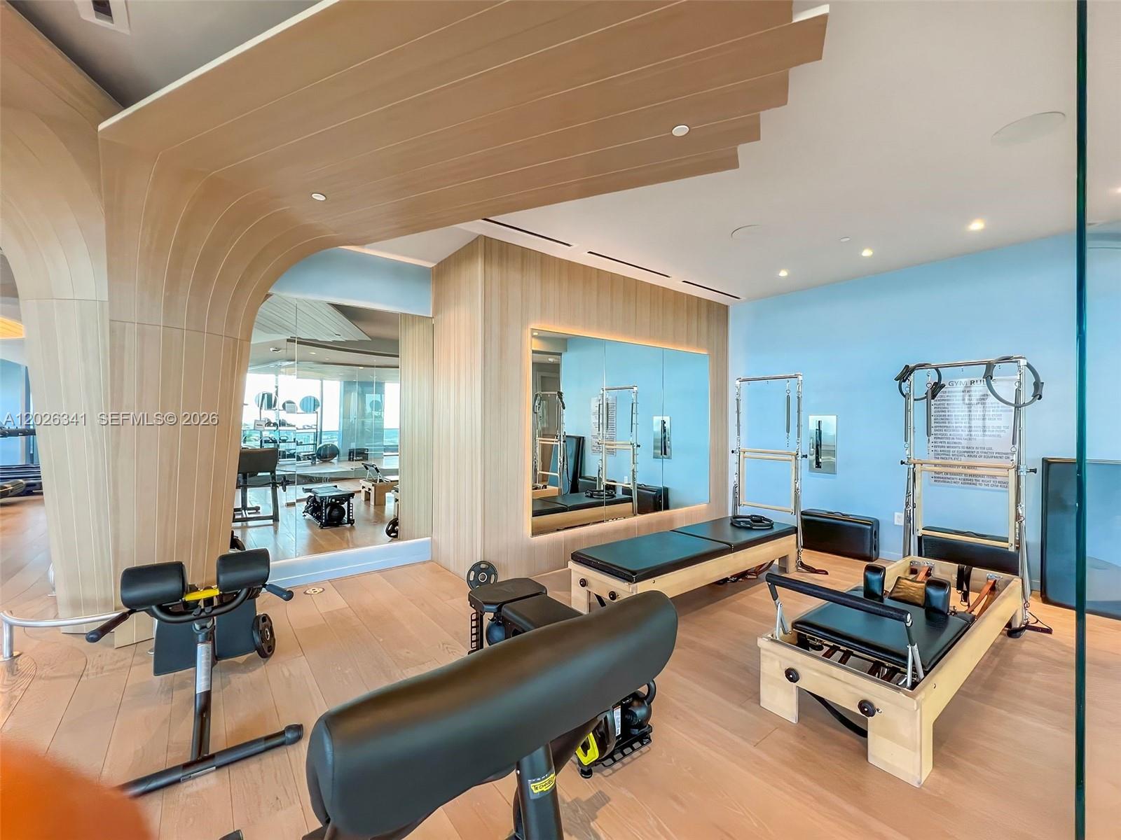 1000 Brickell Plz #2111 Miami, FL 33131