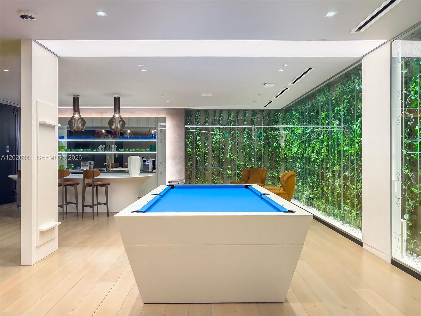 1000 Brickell Plz #2111 Miami, FL 33131