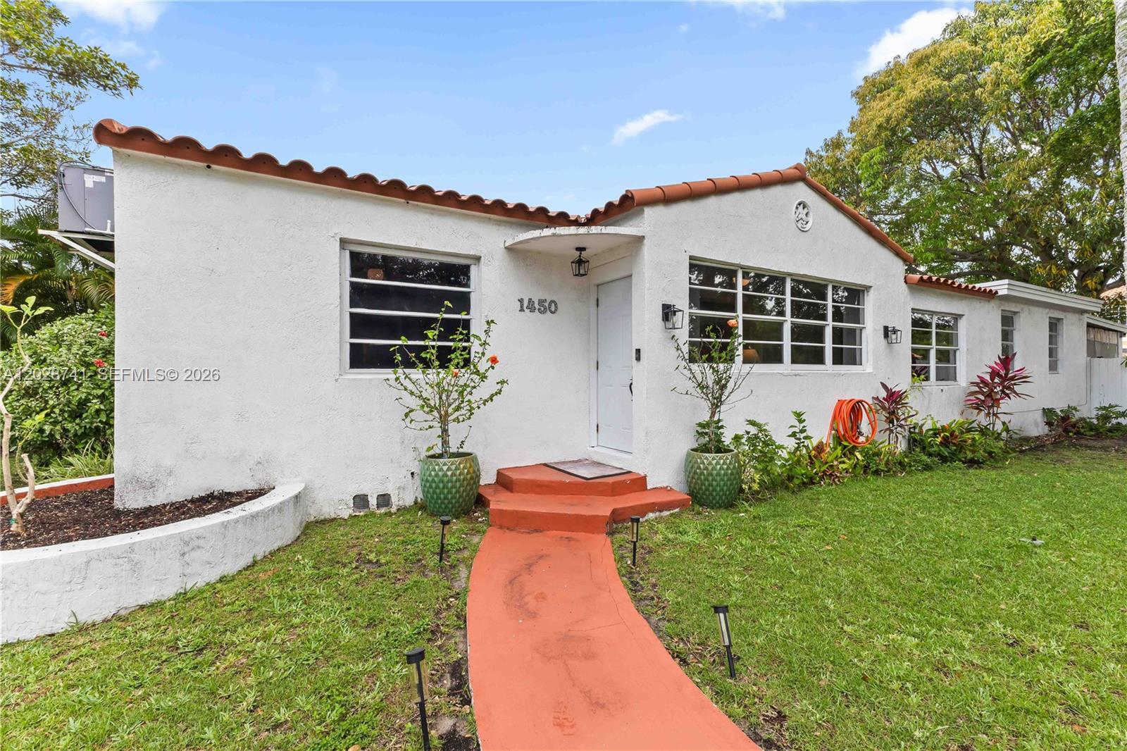 1450 SW 25th Ave Miami, FL 33145