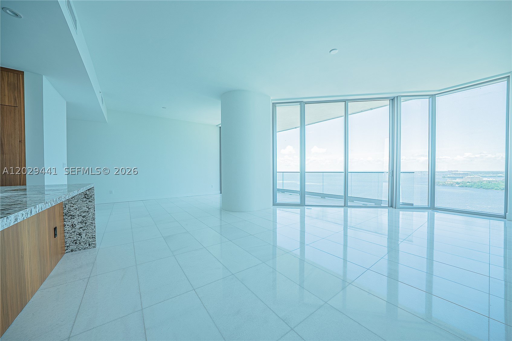 image Una Residences0